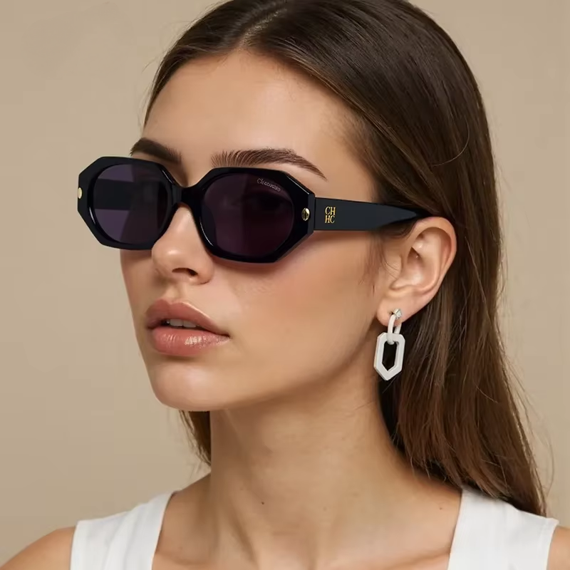 Sunglasses Cat Eye - CH Occhiali da sole Cat Eye