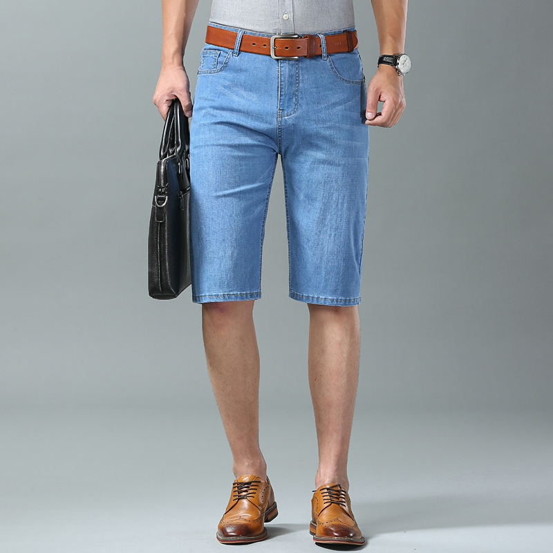 Pantaloncini di jeans da uomo  - Levis Jeans 501 recensione e prezzo