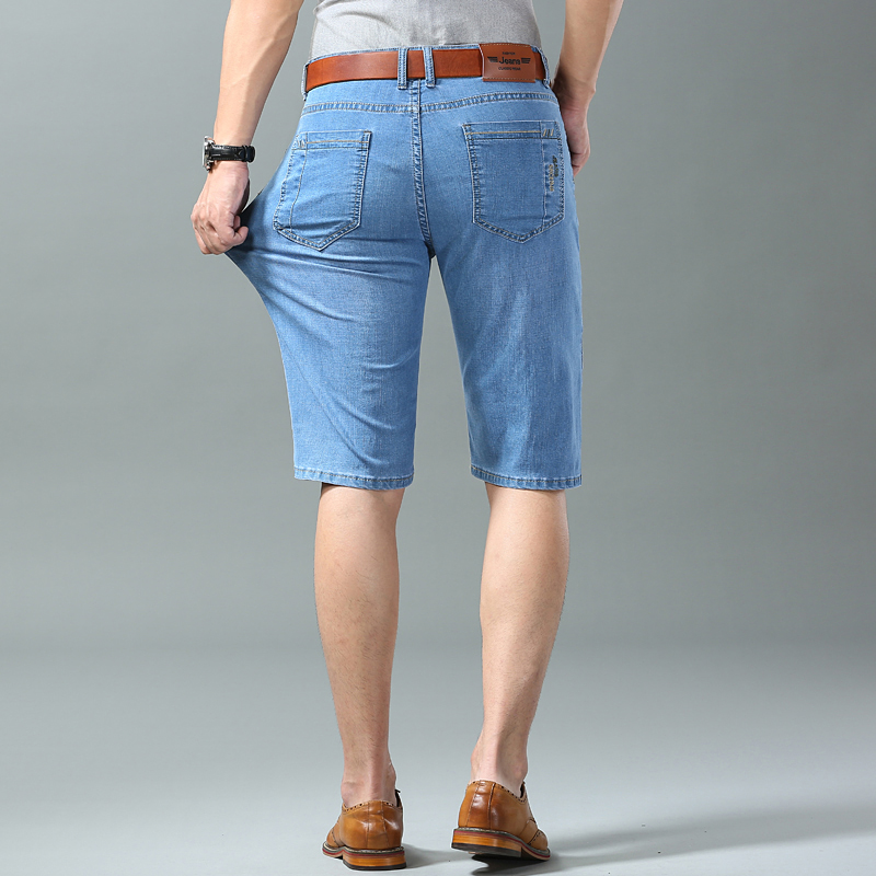 Pantaloncini di jeans da uomo  - Levis Jeans 501 recensione e prezzo