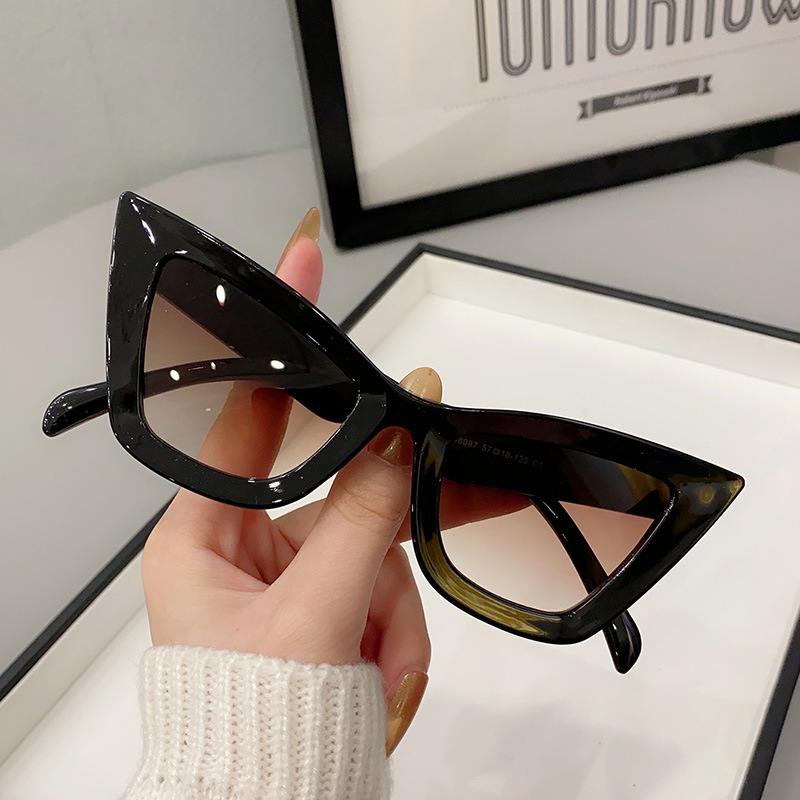 Nuovi Occhiali da Sole Vintage - Sunglasses Cat Eye recensione e prezzo